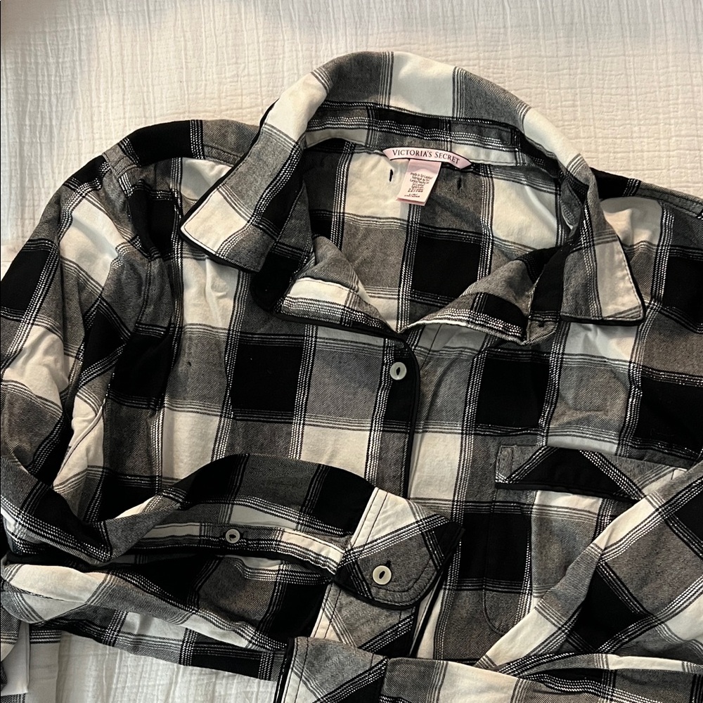 Victoria's Secret Black and White Plaid Pajama set
